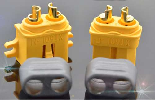 Коннектор Amass (#XT60L-F) Connector XT60L (Female) 1 pcs