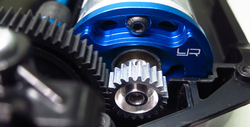 Моторама Yeah Racing (#TT02-013BU) Aluminum Adjustable Motor Mount For Tamiya TT02 TT02B