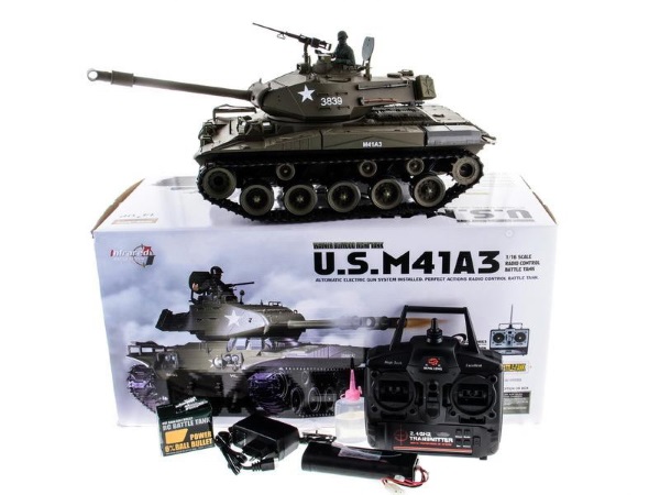 Радиоуправляемый танк Heng Long (#HL3839-1) U.S.A M41 "Walking Bulldog" RC Light Tank с эффектами звука и дыма 1:16