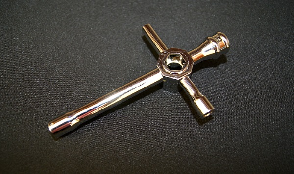 Баллоник (свечник) RCturn - (#RTT31003) Metric Combo Socket Wrench 1pc Nut5.5/7.0/8.0/10/17mm/Nickel-coated 5 in 1 Cross Wrench