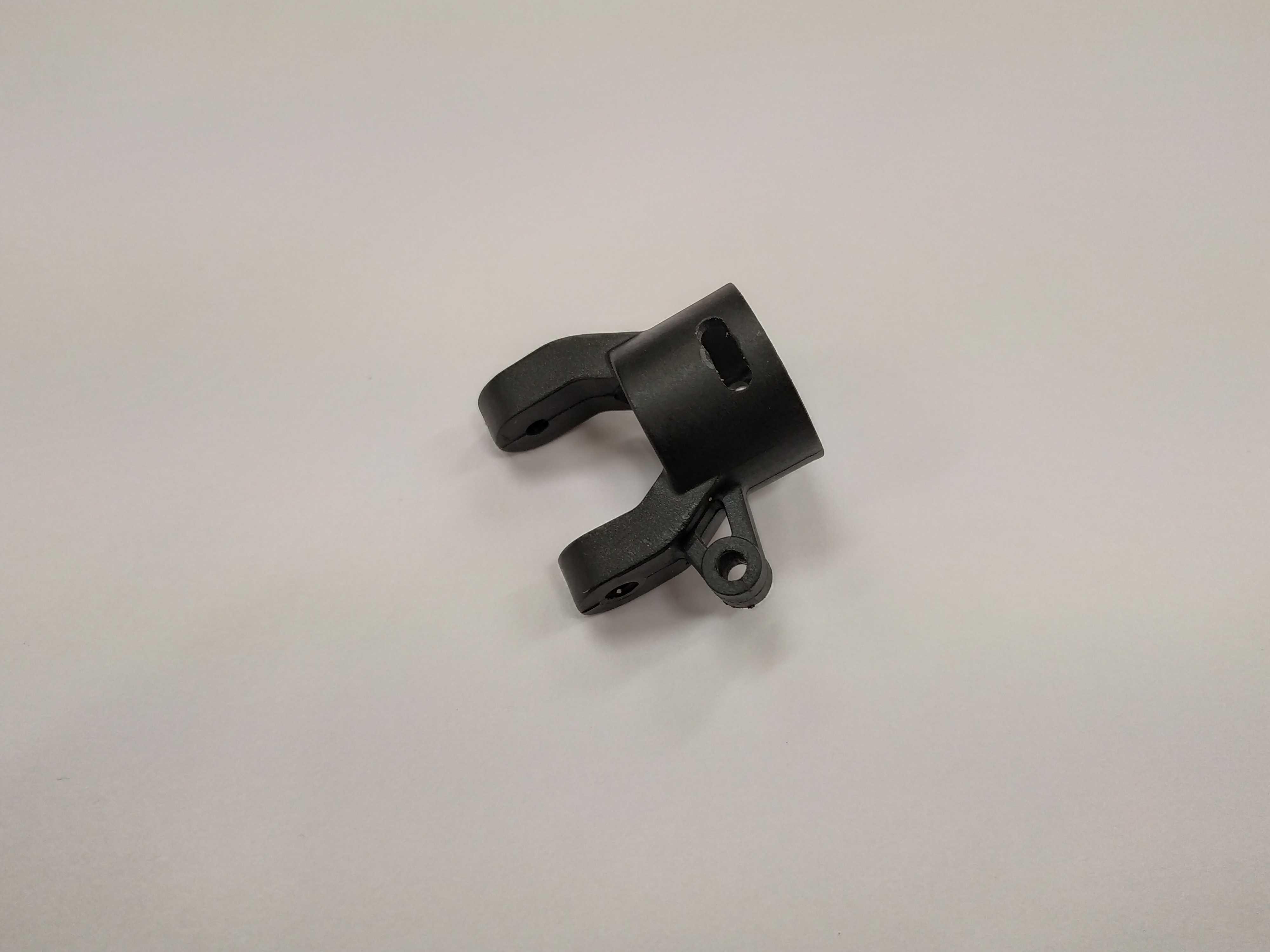 Кулак поворотный RemoHobby (#P7122) C Hub Carrier для краулеров и трофи моделей Remo Hobby Trial Rigs 1/10.