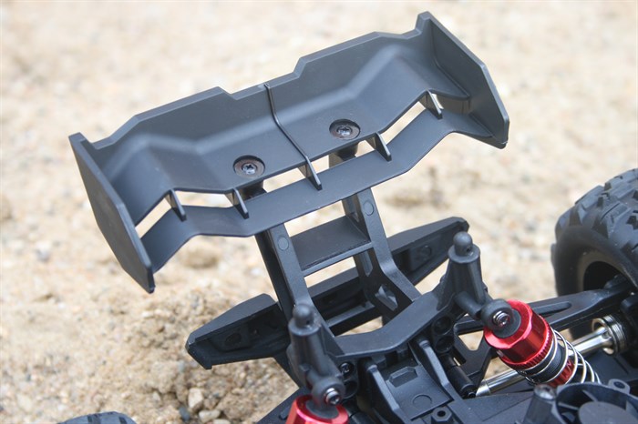 Радиоуправляемая модель трагги MJX Hyper Go (#MJX16210)  4WD Brushless 1:16  RTR 2.4GHz