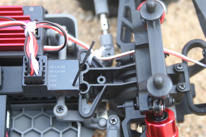 Радиоуправляемая модель трагги MJX Hyper Go (#MJX16210)  4WD Brushless 1:16  RTR 2.4GHz