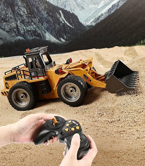 Радиоуправляемый бульдозер HUI NA TOYS (#HN1620) RC Truck 1/18 2,4G (620)