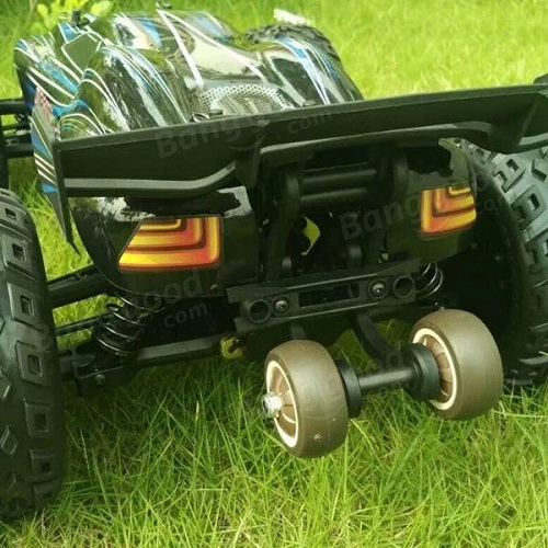 Радиоуправляемая модель трагги JLB Racing (JLB21101) JLB Cheetah 21101-120A 1/10 4WD Brushless Electric Waterproof Racing Car