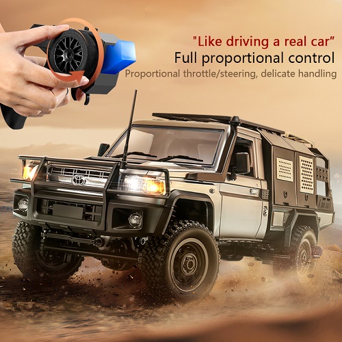 Радиоуправляемый внедорожник MN Hobby (#SG-MN-82S) 1/12 2.4G 4WD RC Car silver/Black
