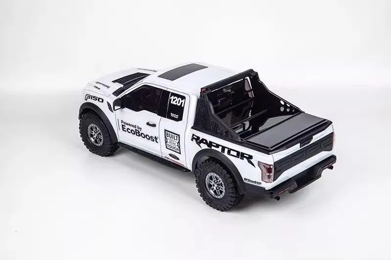 Радиоуправляемый внедорожник Traction Hobby (#F150White) 1/8 Ford Raptor F150