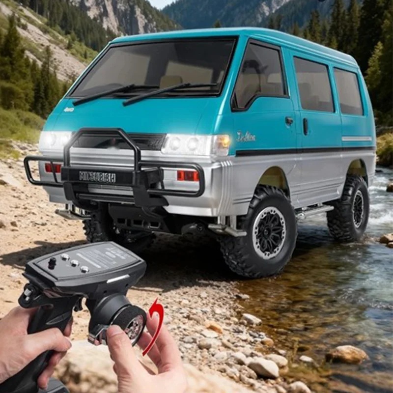 Радиоуправляемая шоссейная модель Landa (#LD1296) Mitsubishi Delica в масштабе 1:12.