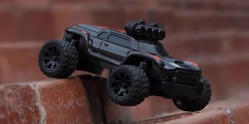 Радиоуправляемая модель монстра TurboRacing (#C82) 4WD 1:76 RTR 2.4GHz