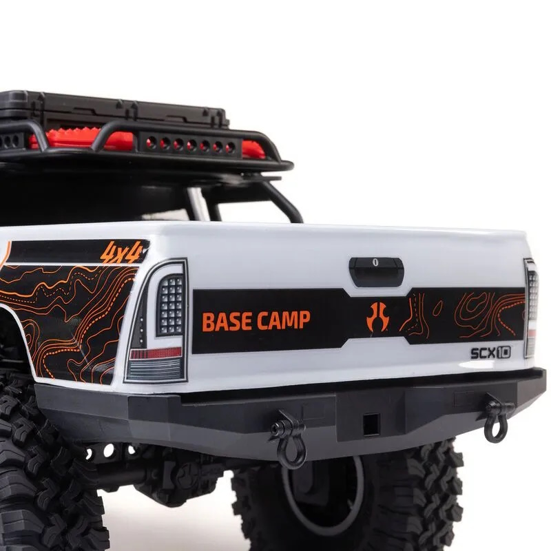 Радиоуправляемая модель краулера Axial (#AXI-1375T1) SCX10 III "Base Camp" Trail Truck w/SLT3 RTR, 4WD, 2.4GHz 1/10