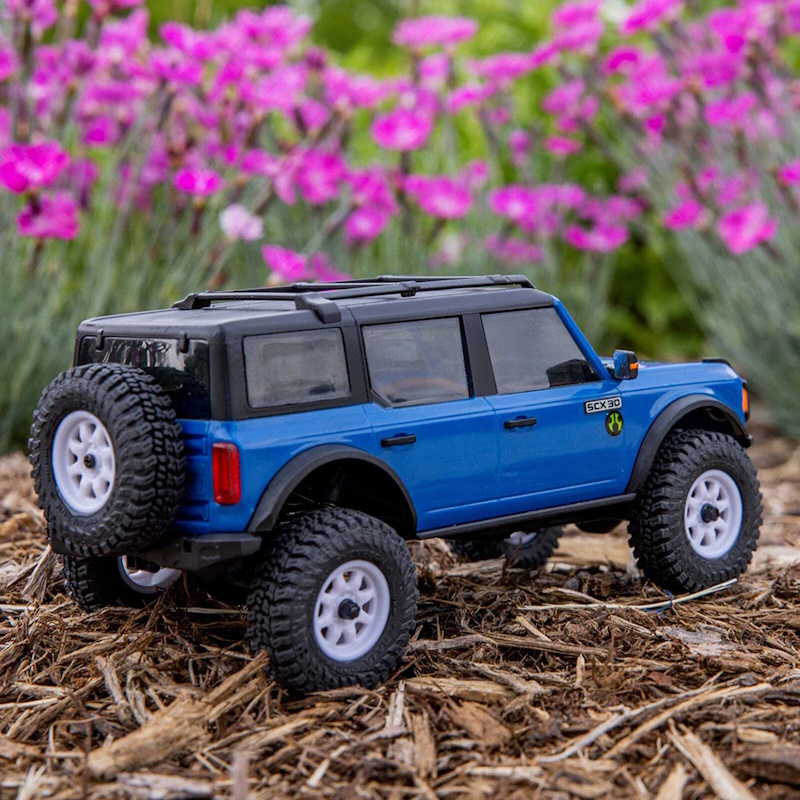Радиоуправляемая модель краулера Axial (#AXI-2048T1) SCX30 Ford Bronco 4x4 1/30